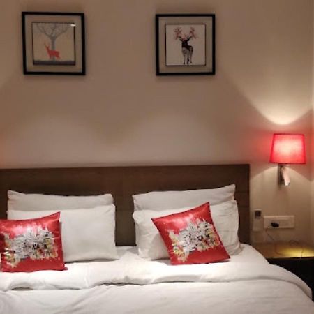 Hotel Le Lotus Grand Kakarmatha Esterno foto
