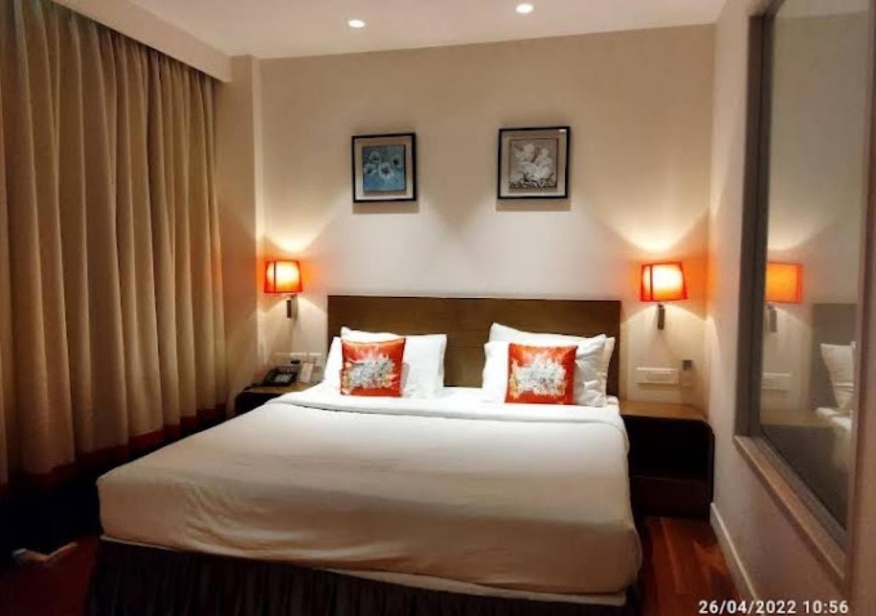 Hotel Le Lotus Grand Kakarmatha Esterno foto