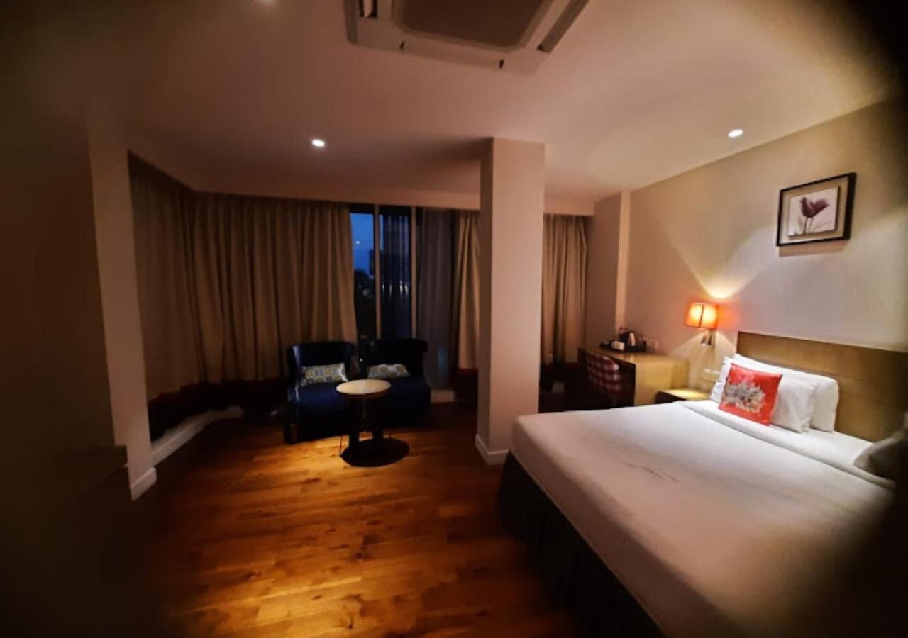 Hotel Le Lotus Grand Kakarmatha Esterno foto
