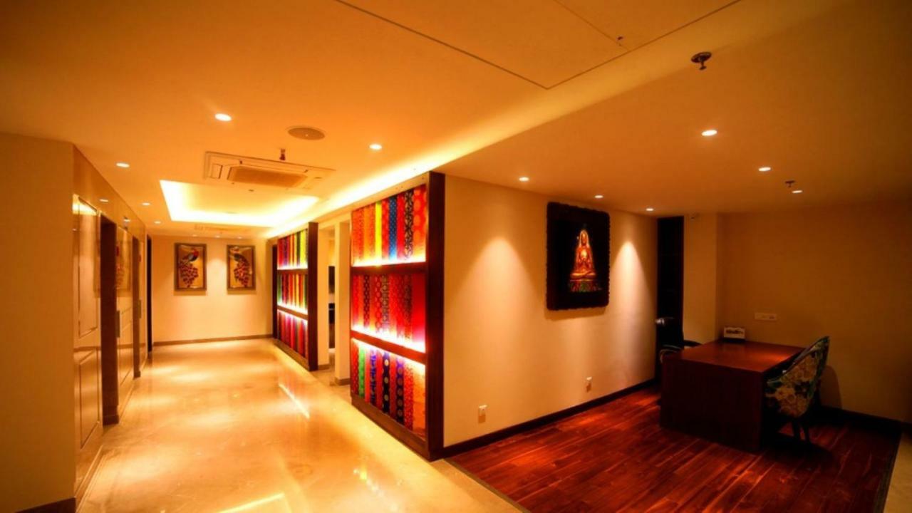 Hotel Le Lotus Grand Kakarmatha Esterno foto