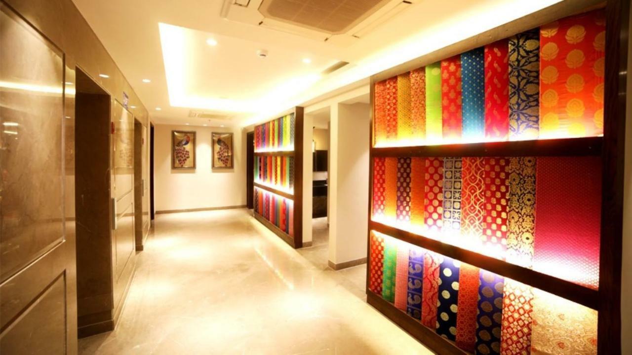 Hotel Le Lotus Grand Kakarmatha Esterno foto