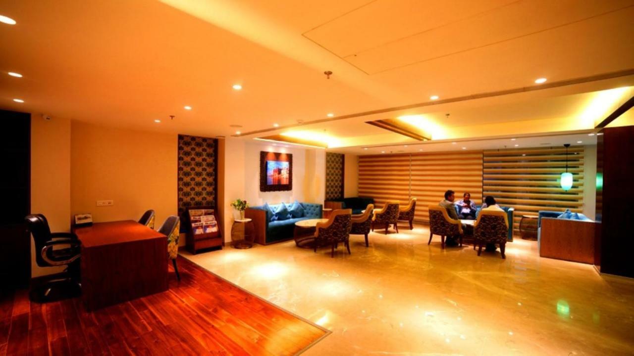 Hotel Le Lotus Grand Kakarmatha Esterno foto