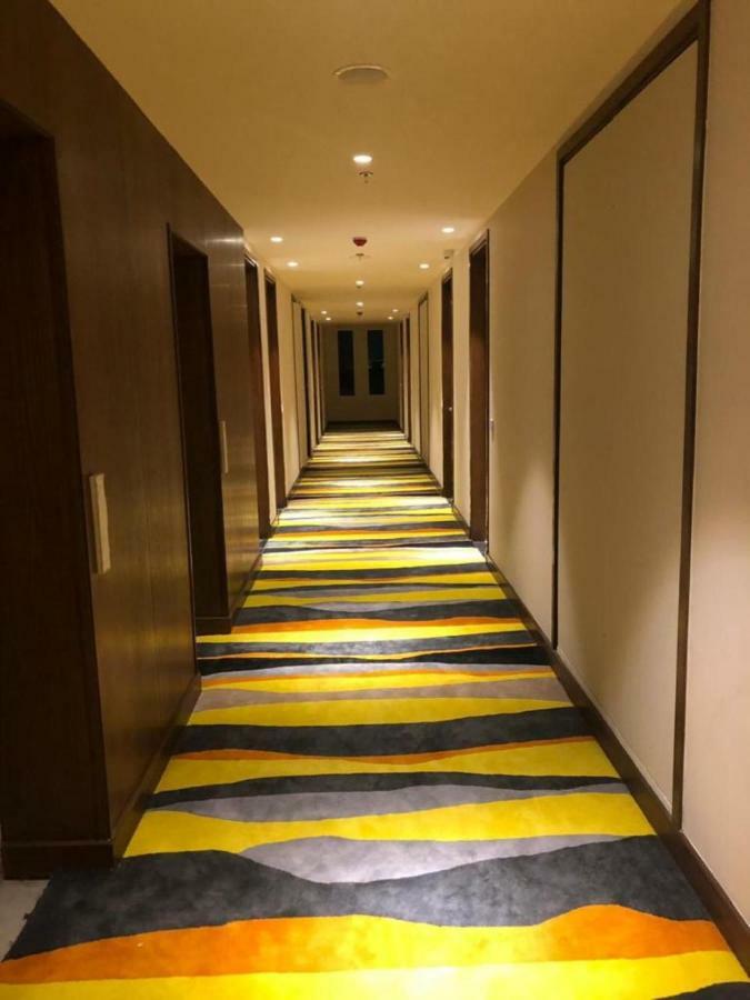 Hotel Le Lotus Grand Kakarmatha Esterno foto